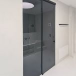 Glasschiebewand für Badezimmer